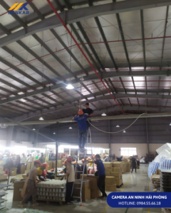 thi-cong-he-thong-wifi-unifi-toan-bo-nha-may-creative-light-tai-hai-duong