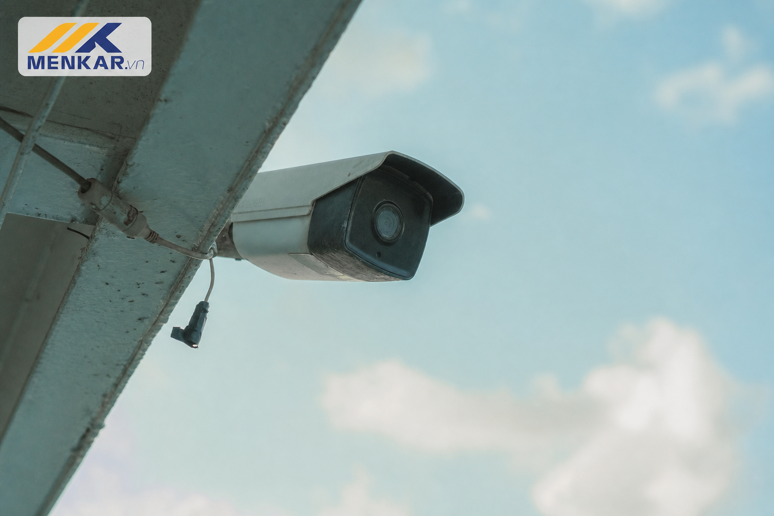 Camera giám sát ngoài trời MENKAR
